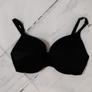 Victoria's Secret Black Bra 34DD